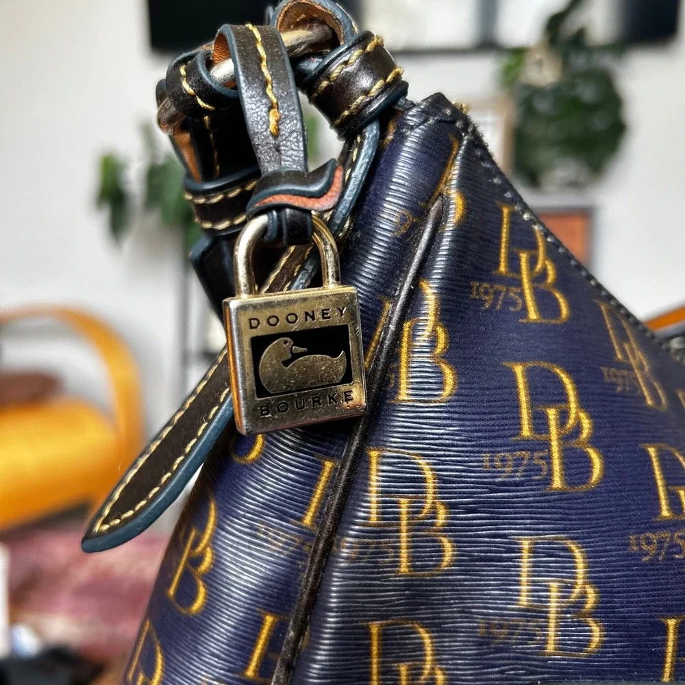Dooney & Bourke Collins 1975 Signature Brown Leather Shoulder Bag Hobo Navy Blue